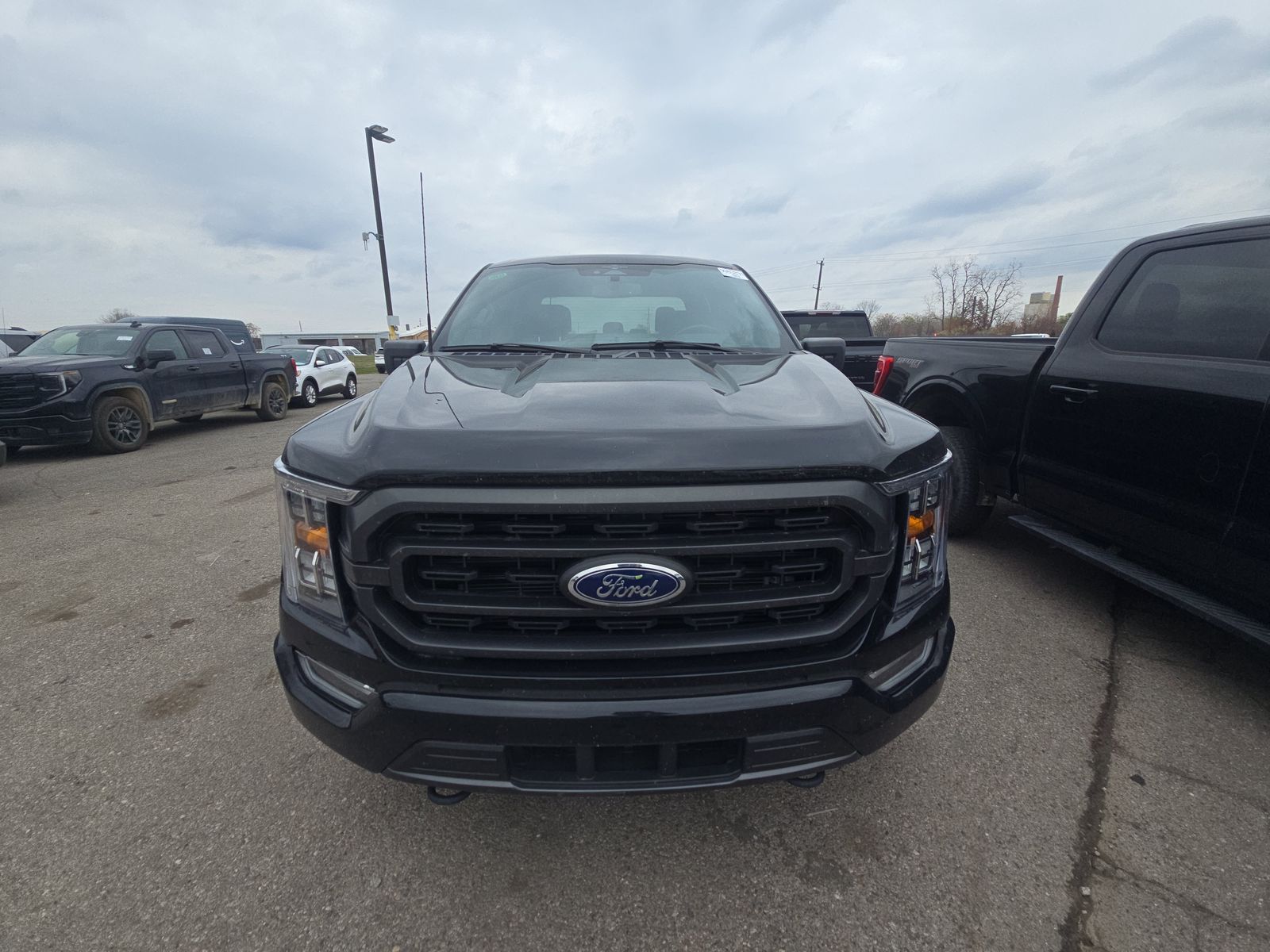 2023 Ford F-150 Hybrid XLT AWD