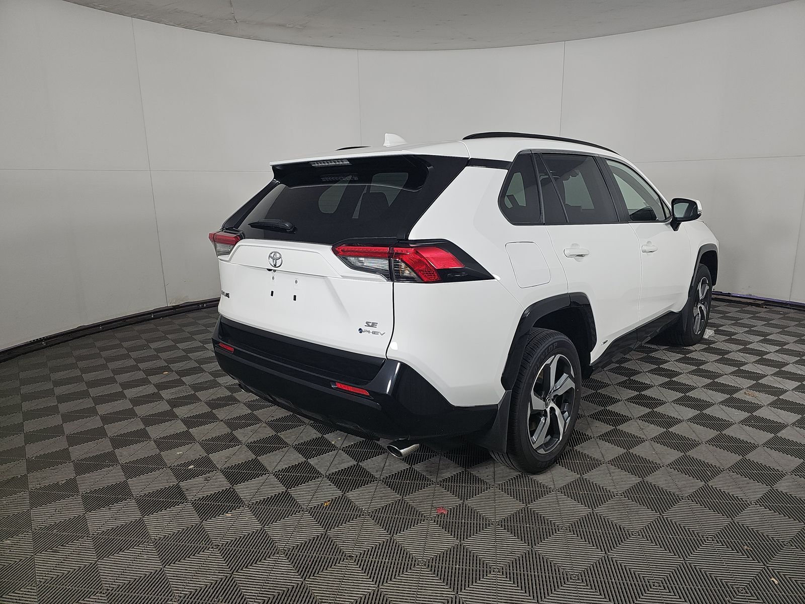 2025 Toyota RAV4 Plug-In Hybrid SE AWD