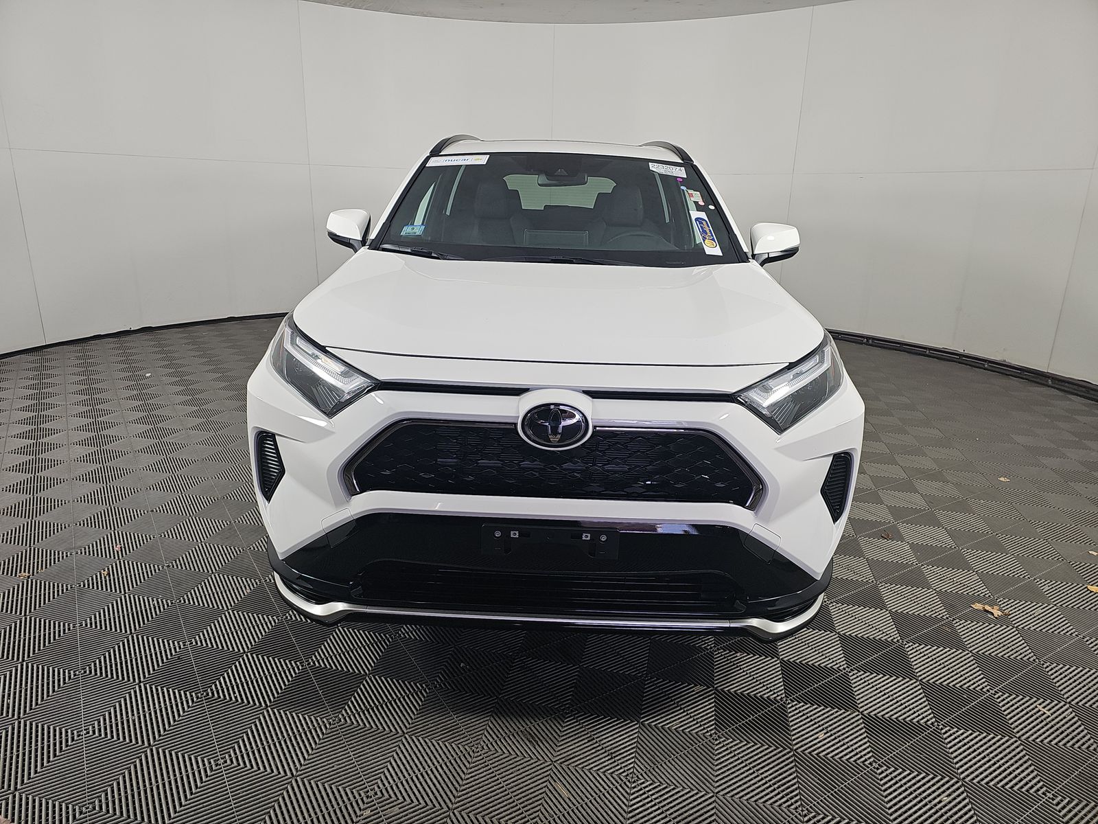 2025 Toyota RAV4 Plug-In Hybrid SE AWD