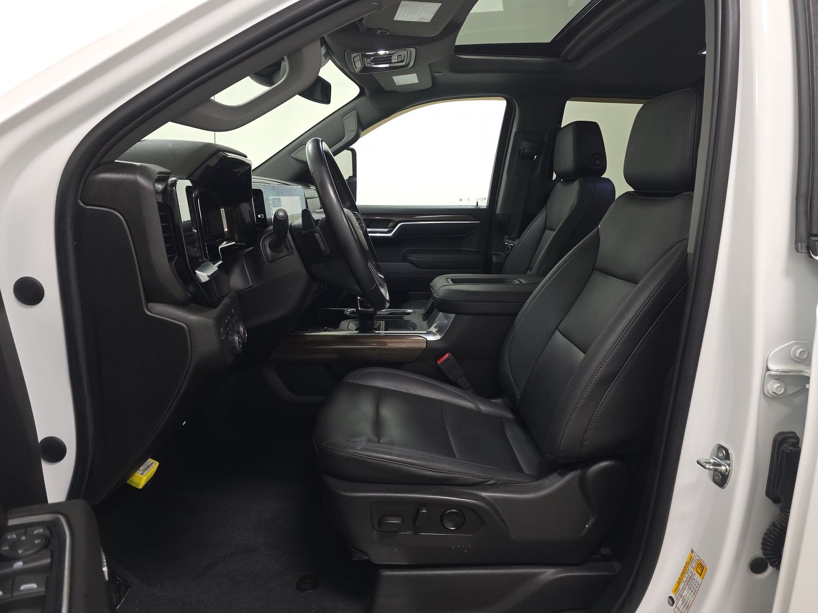 2022 Chevrolet Silverado 1500 RST AWD