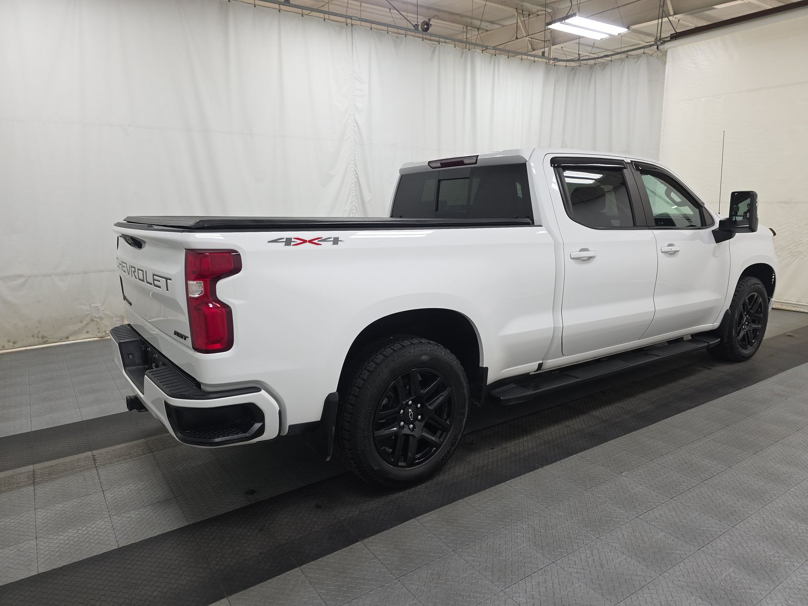 2022 Chevrolet Silverado 1500 RST AWD