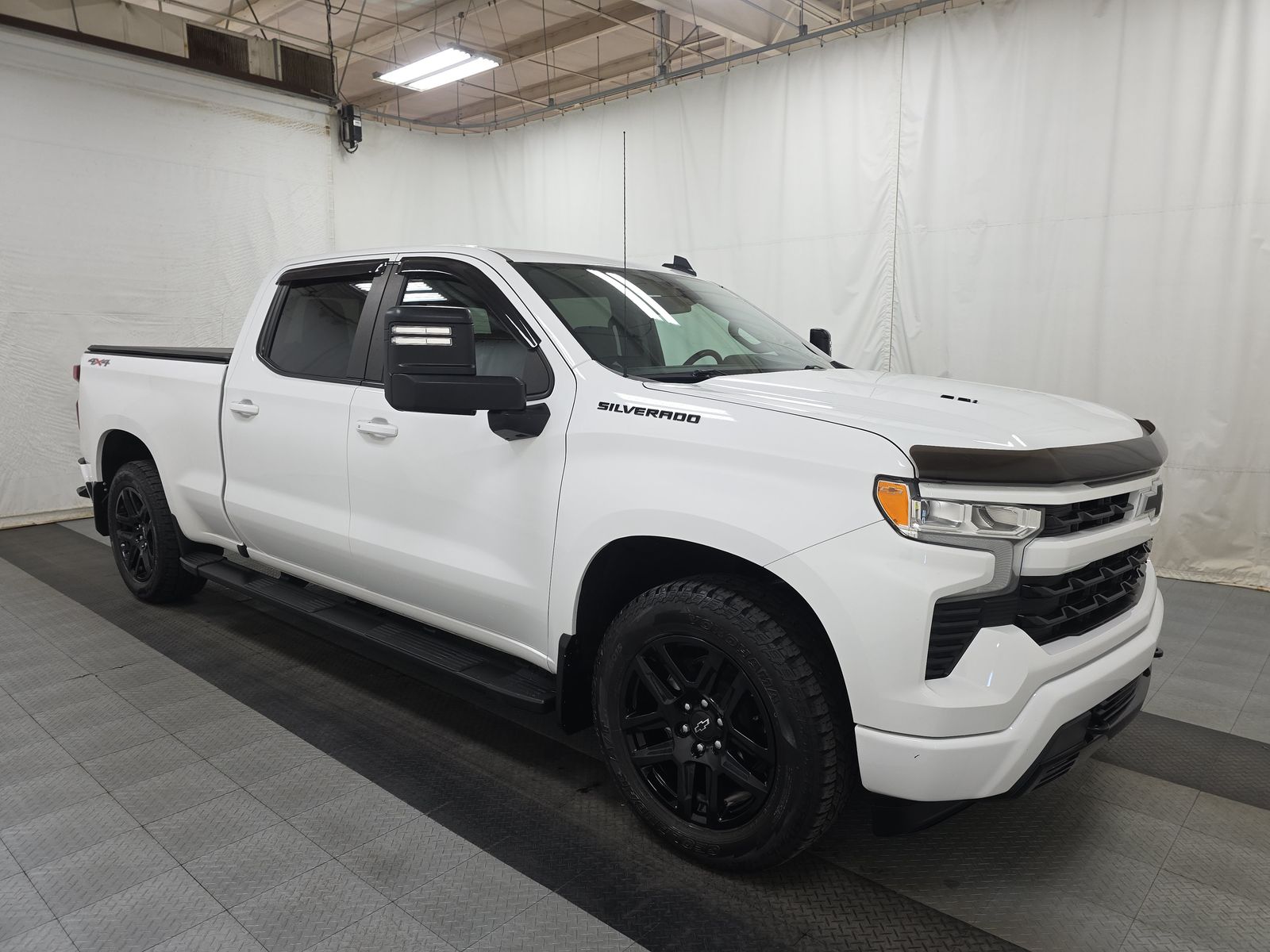 2022 Chevrolet Silverado 1500 RST AWD
