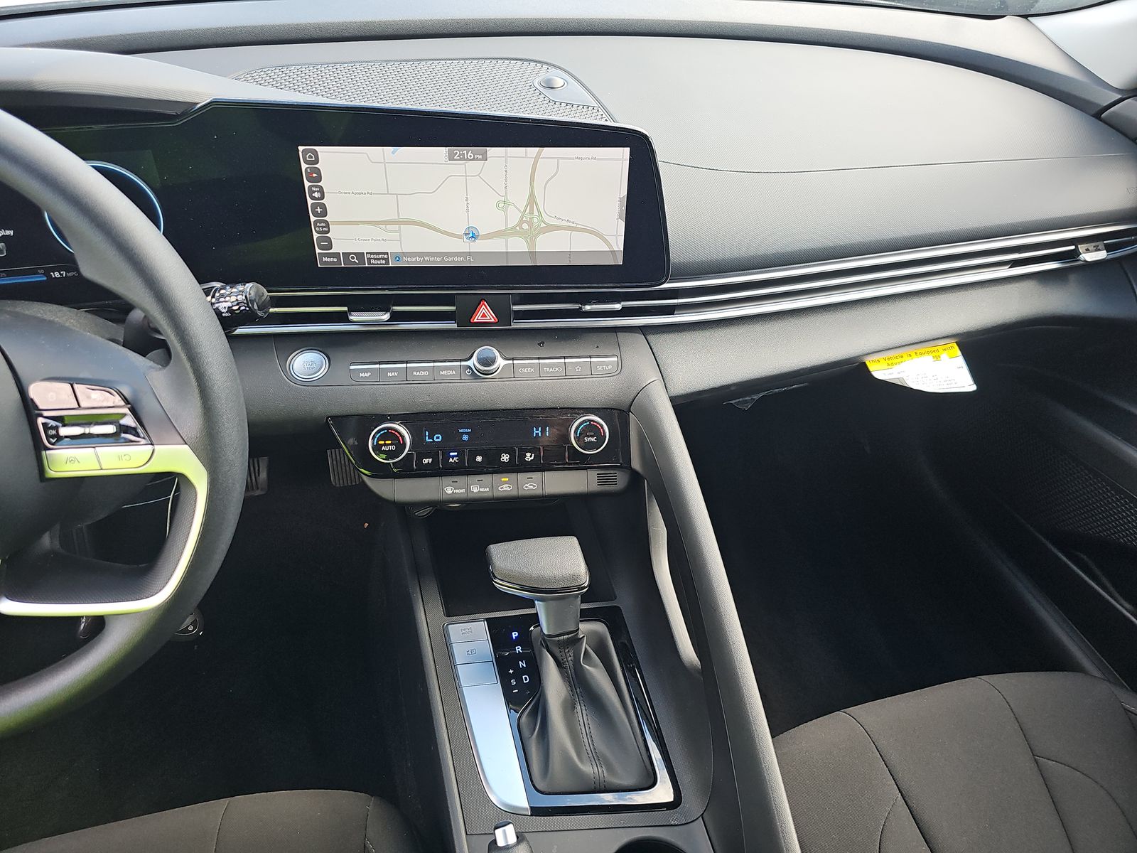 2024 Hyundai Elantra SEL FWD