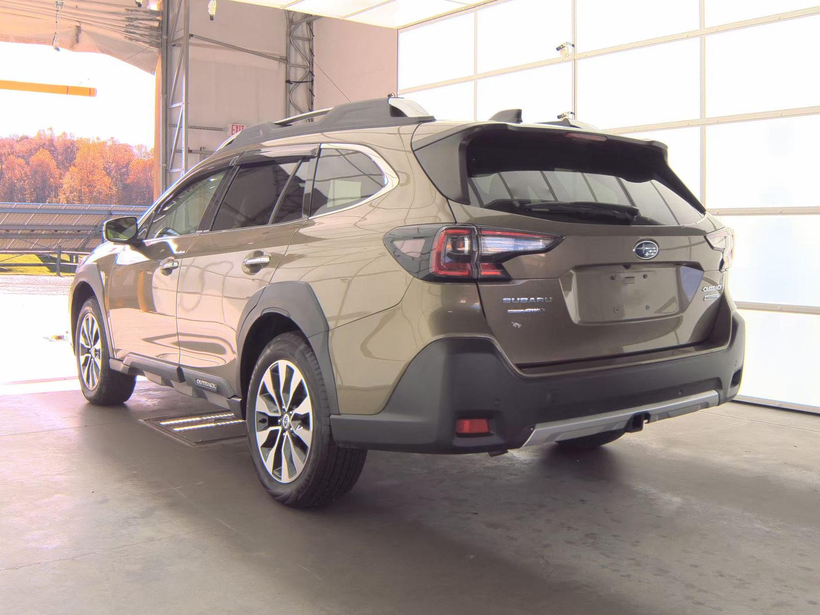 2023 Subaru Outback Touring AWD