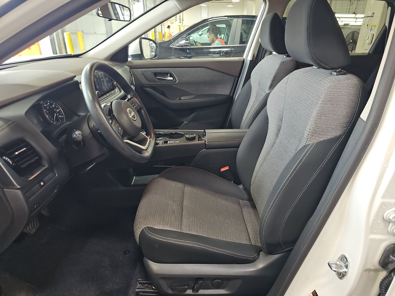 2022 Nissan Rogue SV AWD