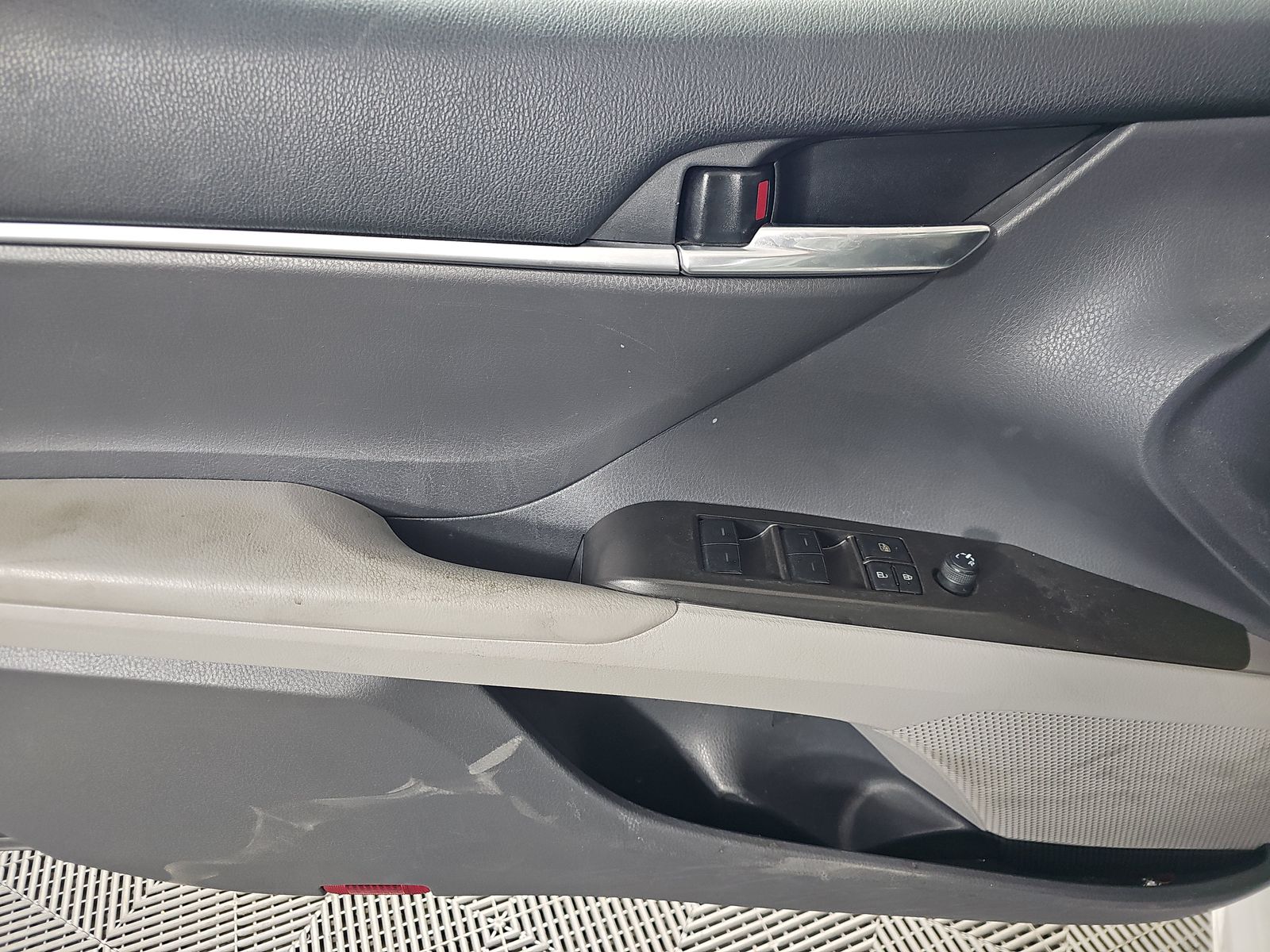 2023 Toyota Camry SE FWD