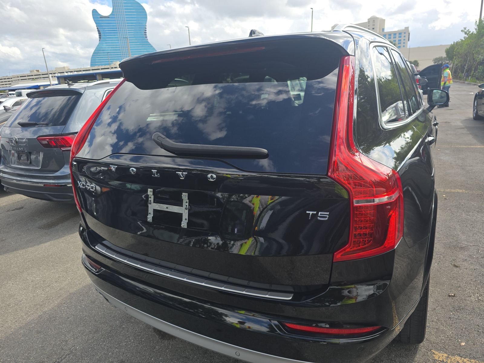 2021 Volvo XC90 T5 Momentum FWD