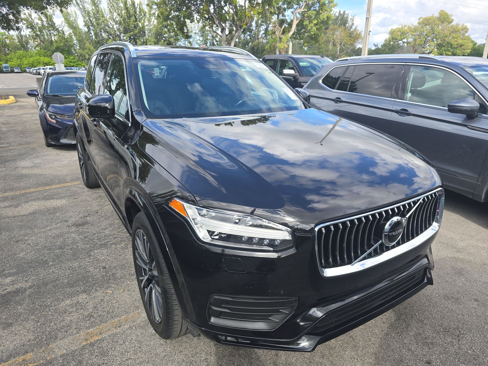 2021 Volvo XC90 T5 Momentum FWD
