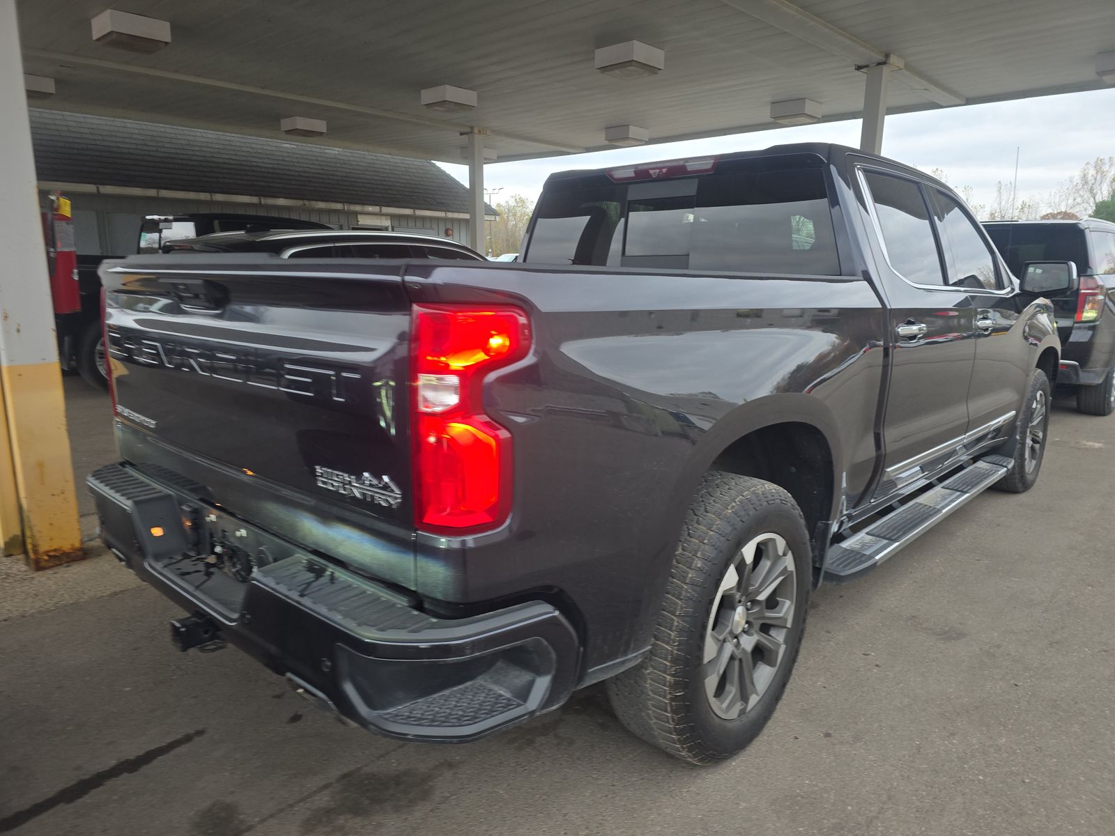 2022 Chevrolet Silverado 1500 High Country AWD