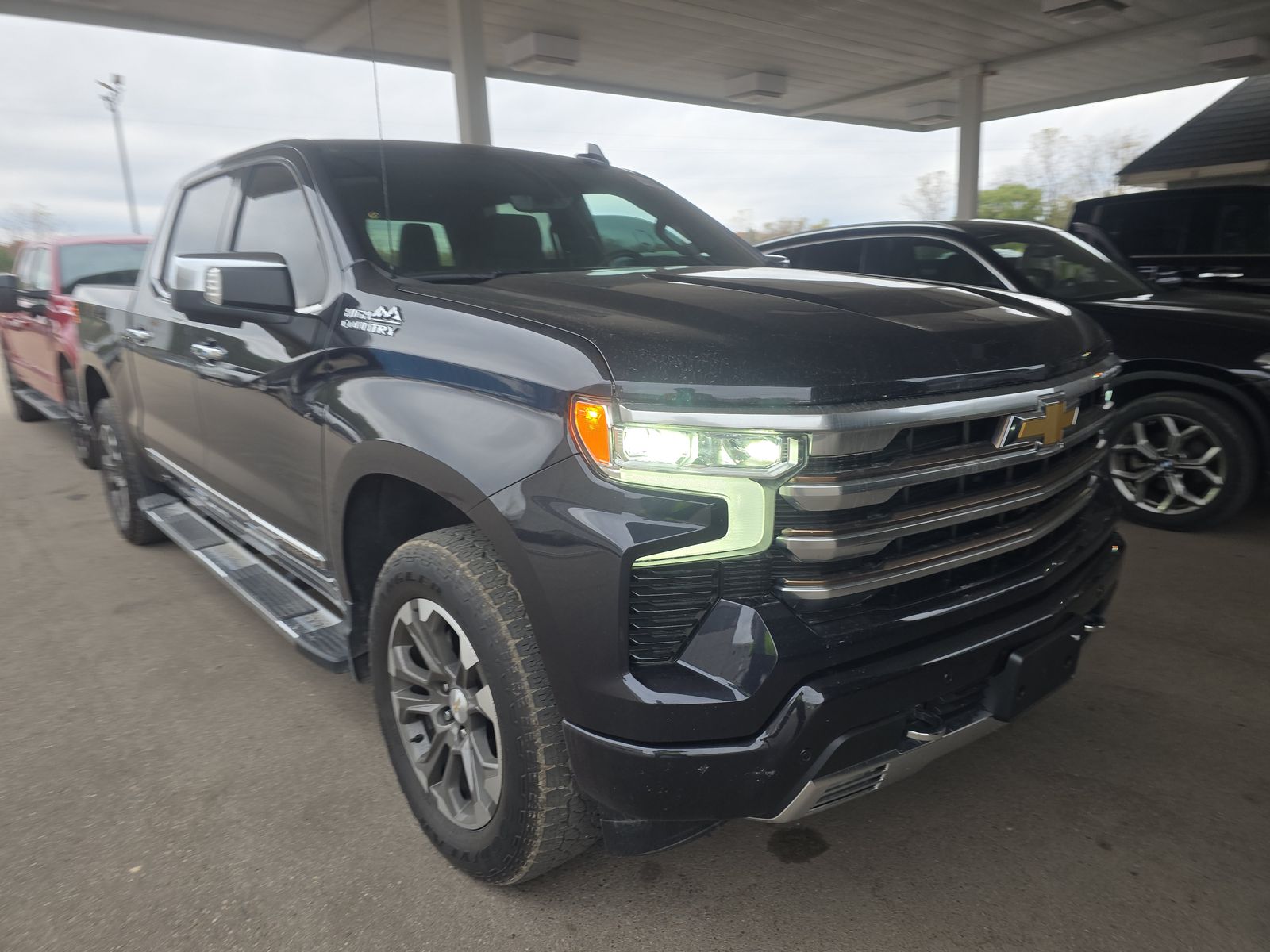 2022 Chevrolet Silverado 1500 High Country AWD