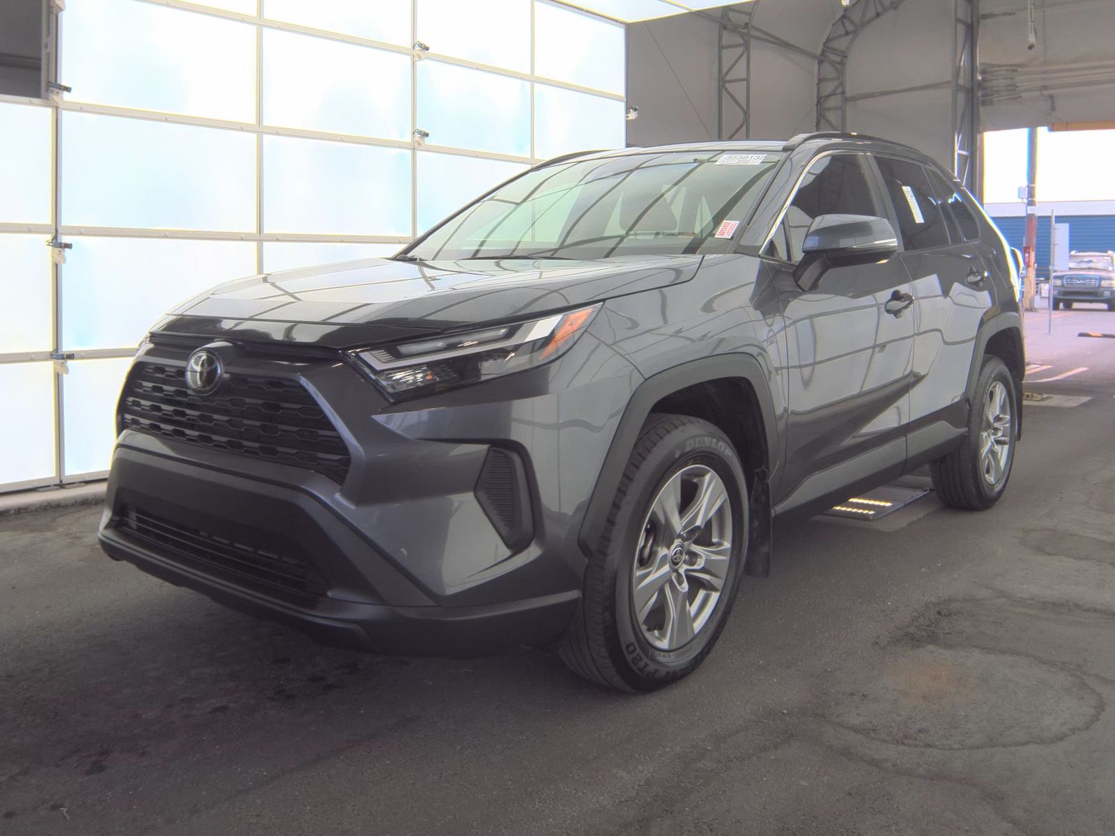 2024 Toyota RAV4 XLE FWD