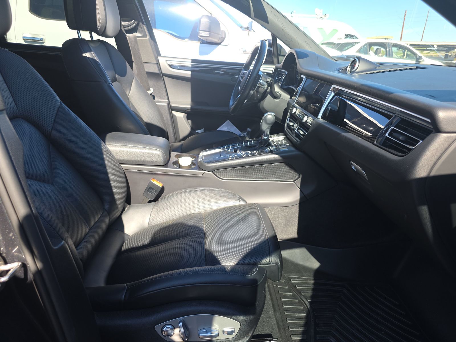 2021 Porsche Macan S AWD