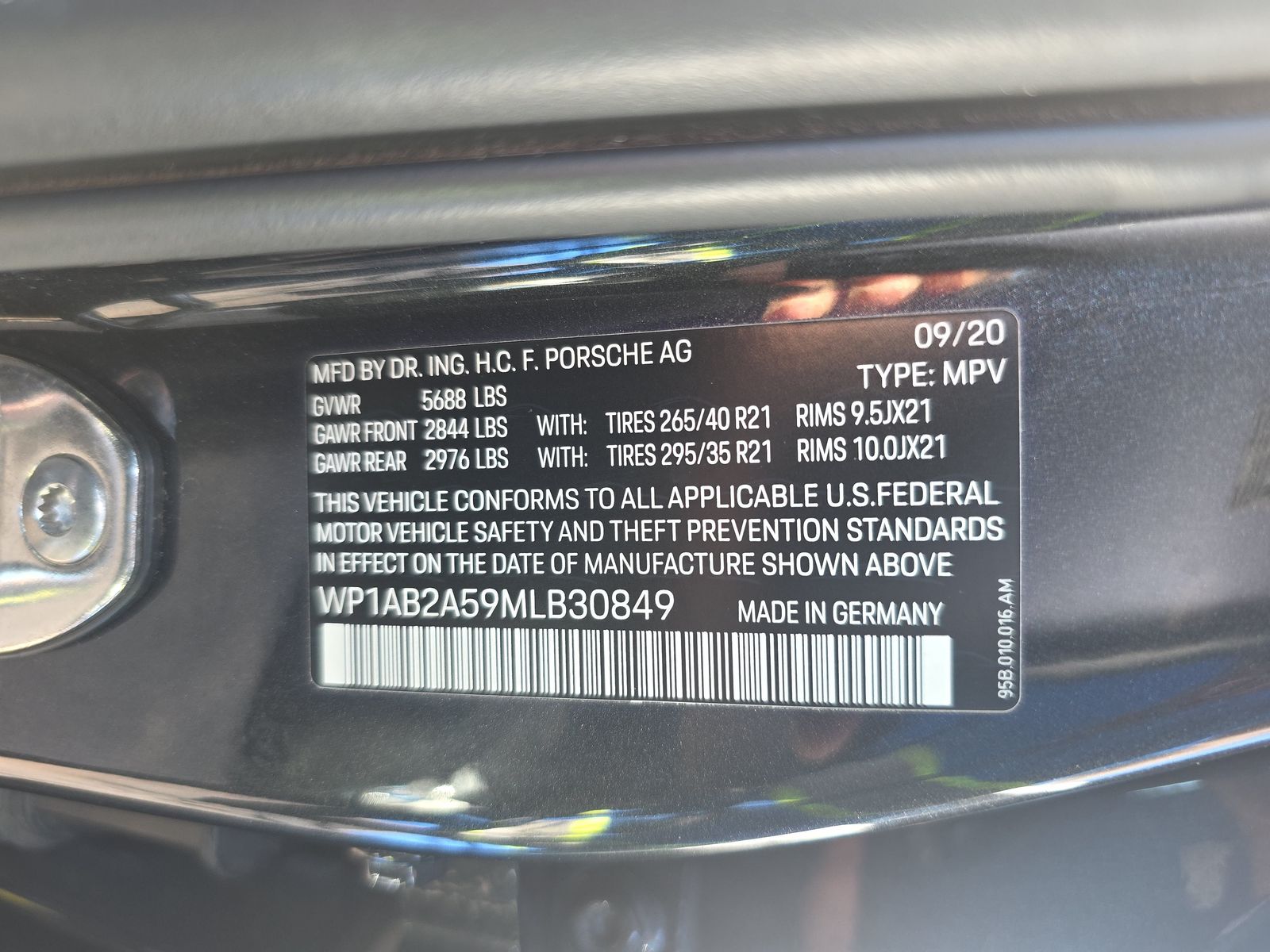 2021 Porsche Macan S AWD