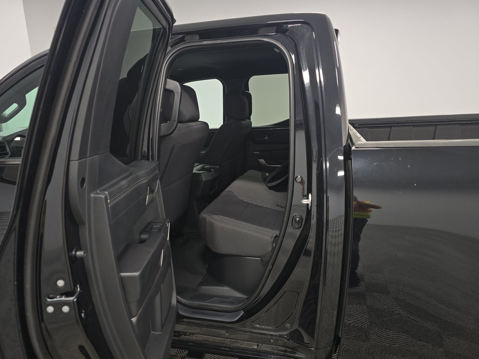 2025 Toyota Tundra SR5 AWD