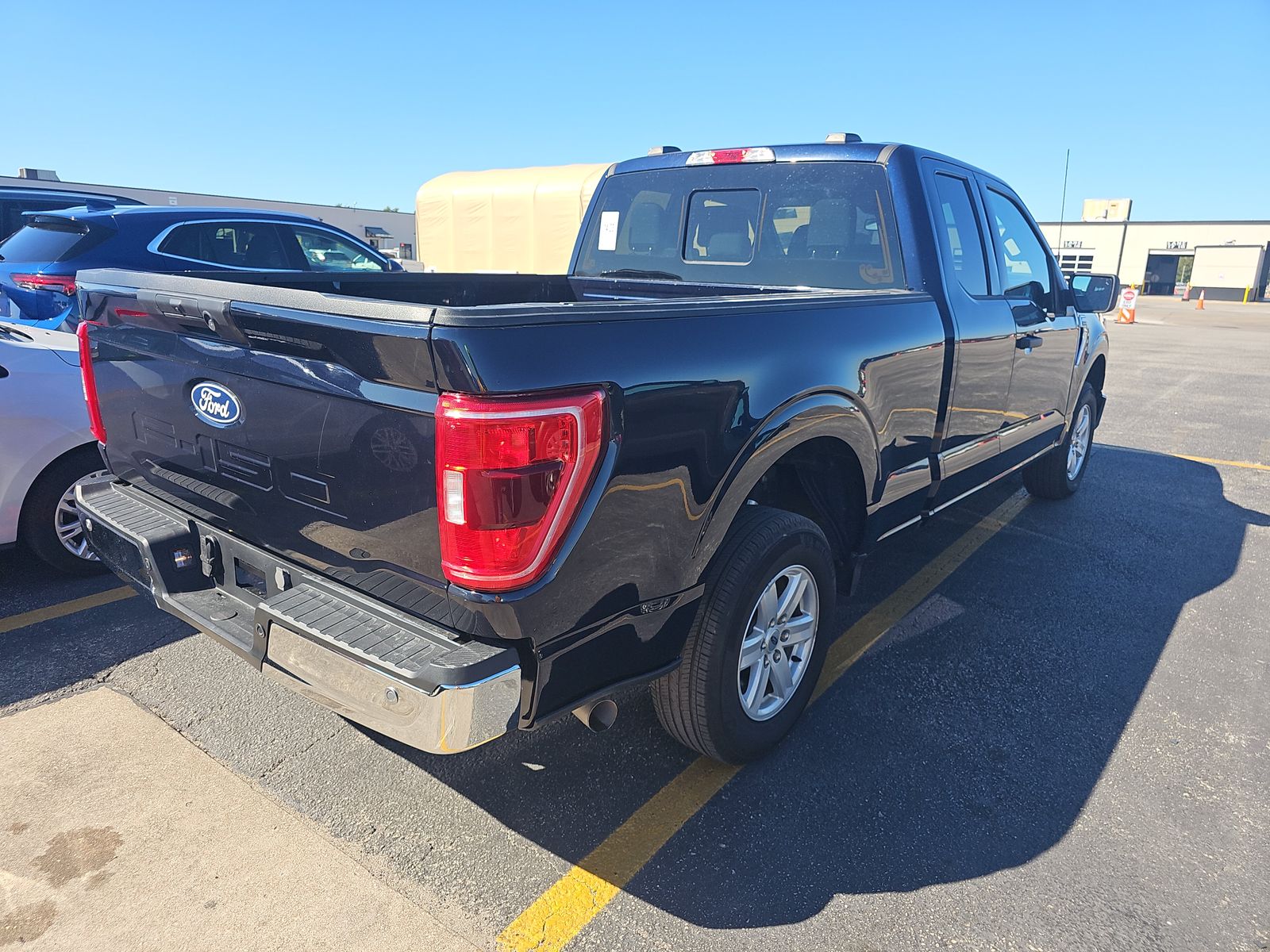 2023 Ford F-150 XLT RWD