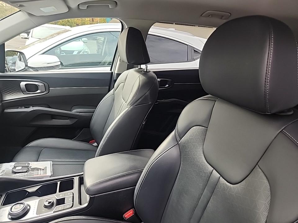 2023 Kia Sorento Hybrid EX AWD