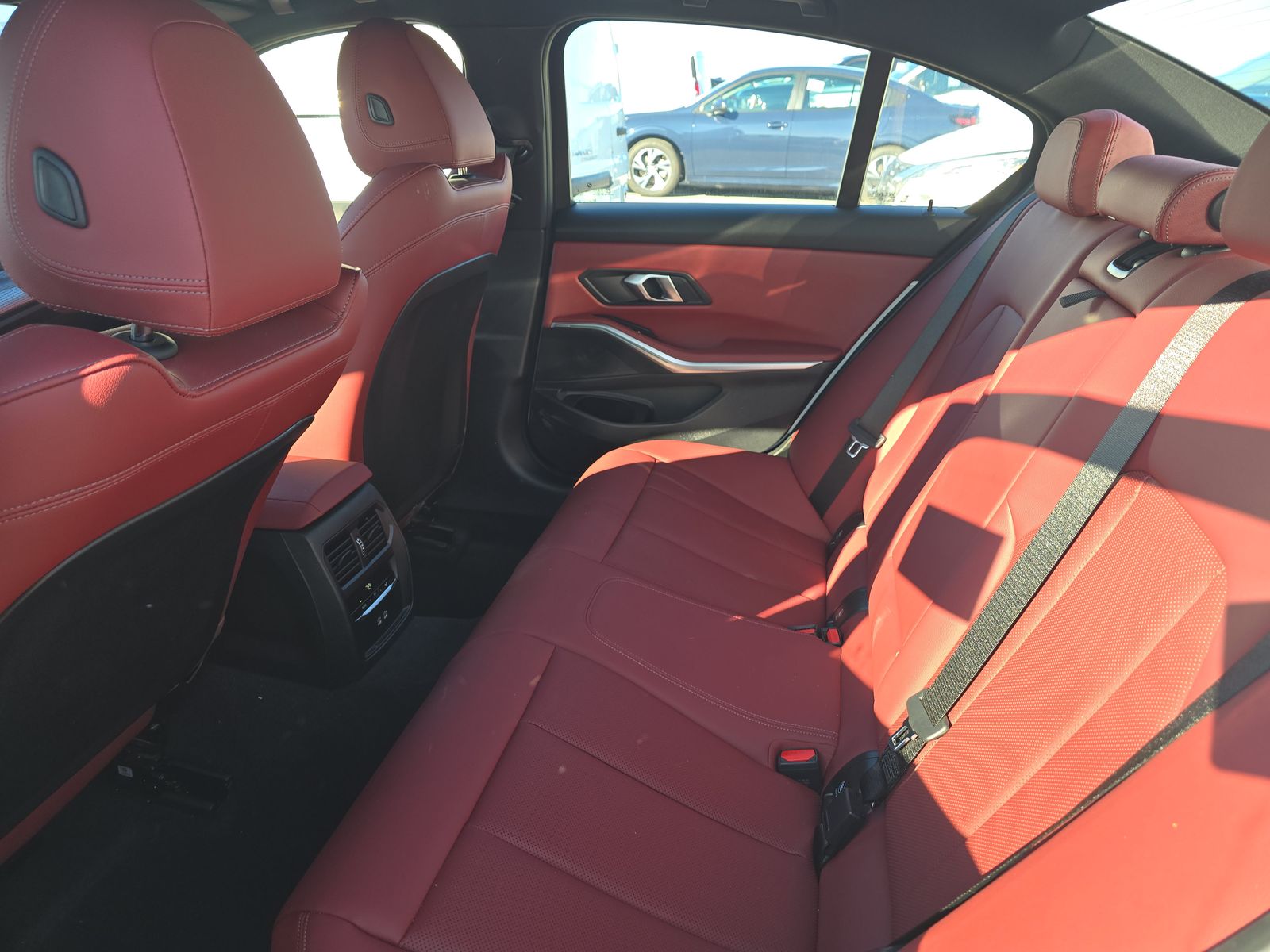 2025 BMW 3 Series 330i RWD