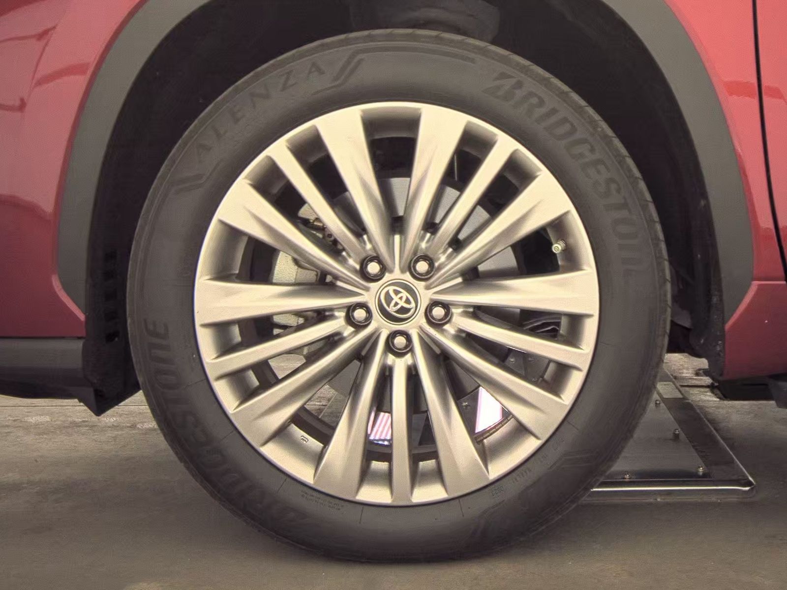 2023 Toyota Highlander Platinum FWD