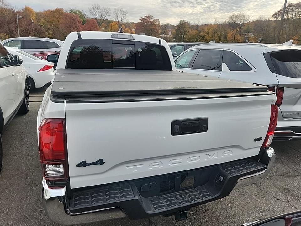 2022 Toyota Tacoma SR5 AWD