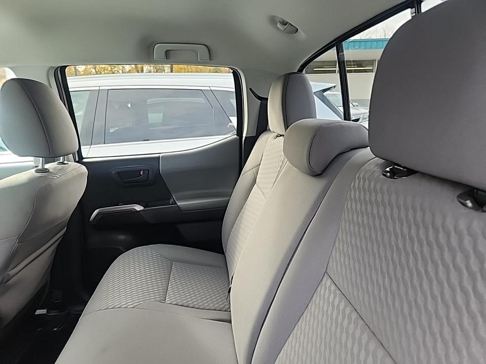 2022 Toyota Tacoma SR5 AWD