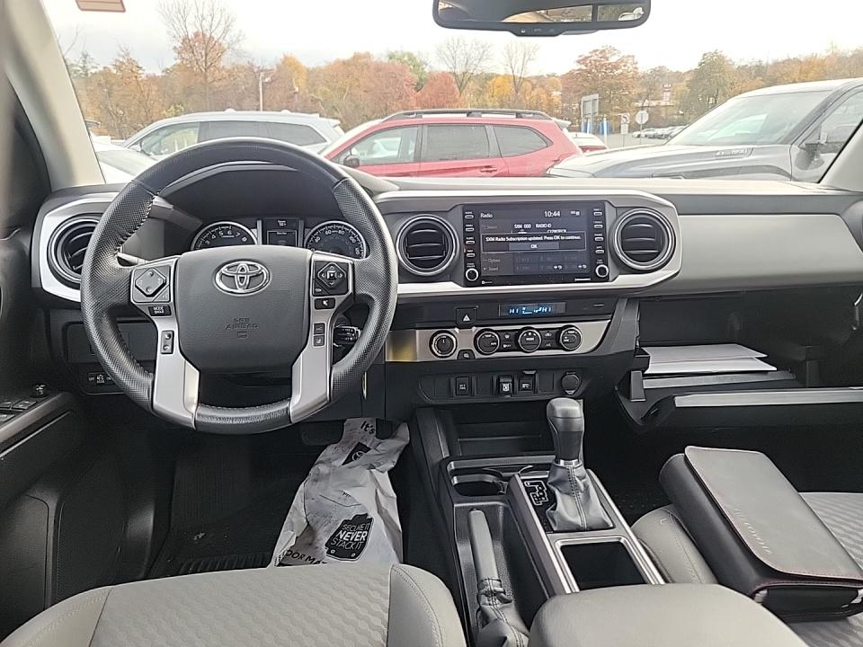 2022 Toyota Tacoma SR5 AWD