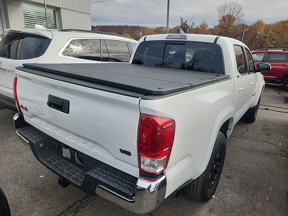 2022 Toyota Tacoma SR5 AWD