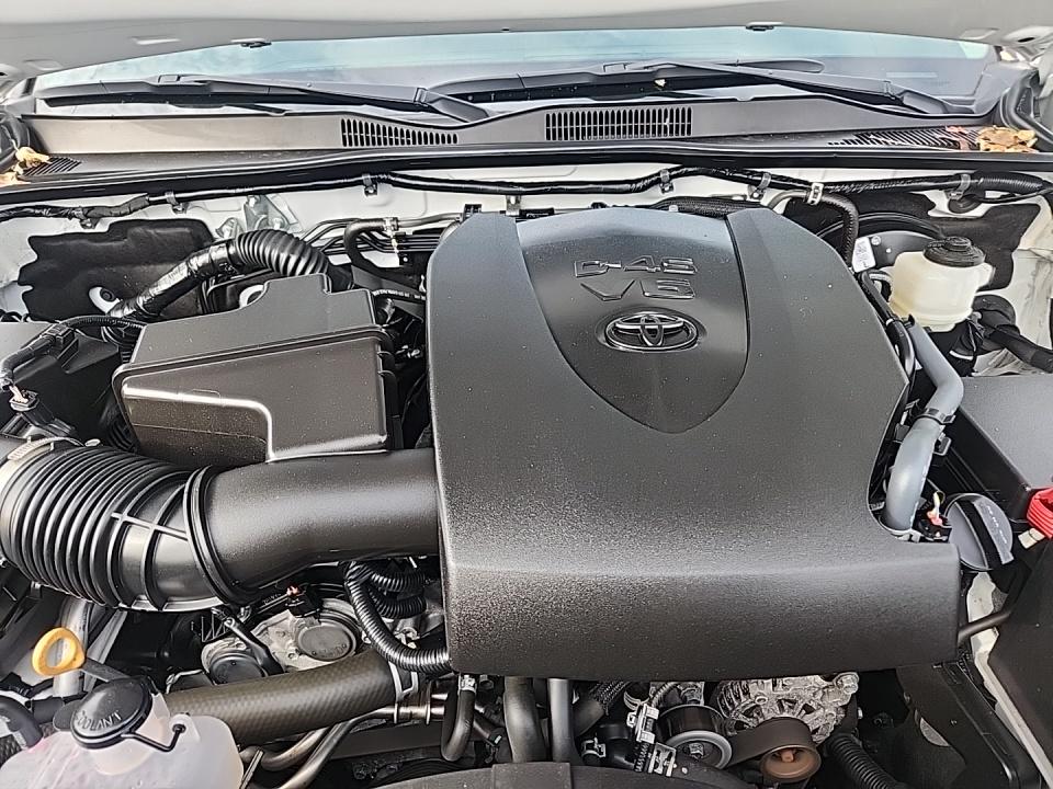 2022 Toyota Tacoma SR5 AWD