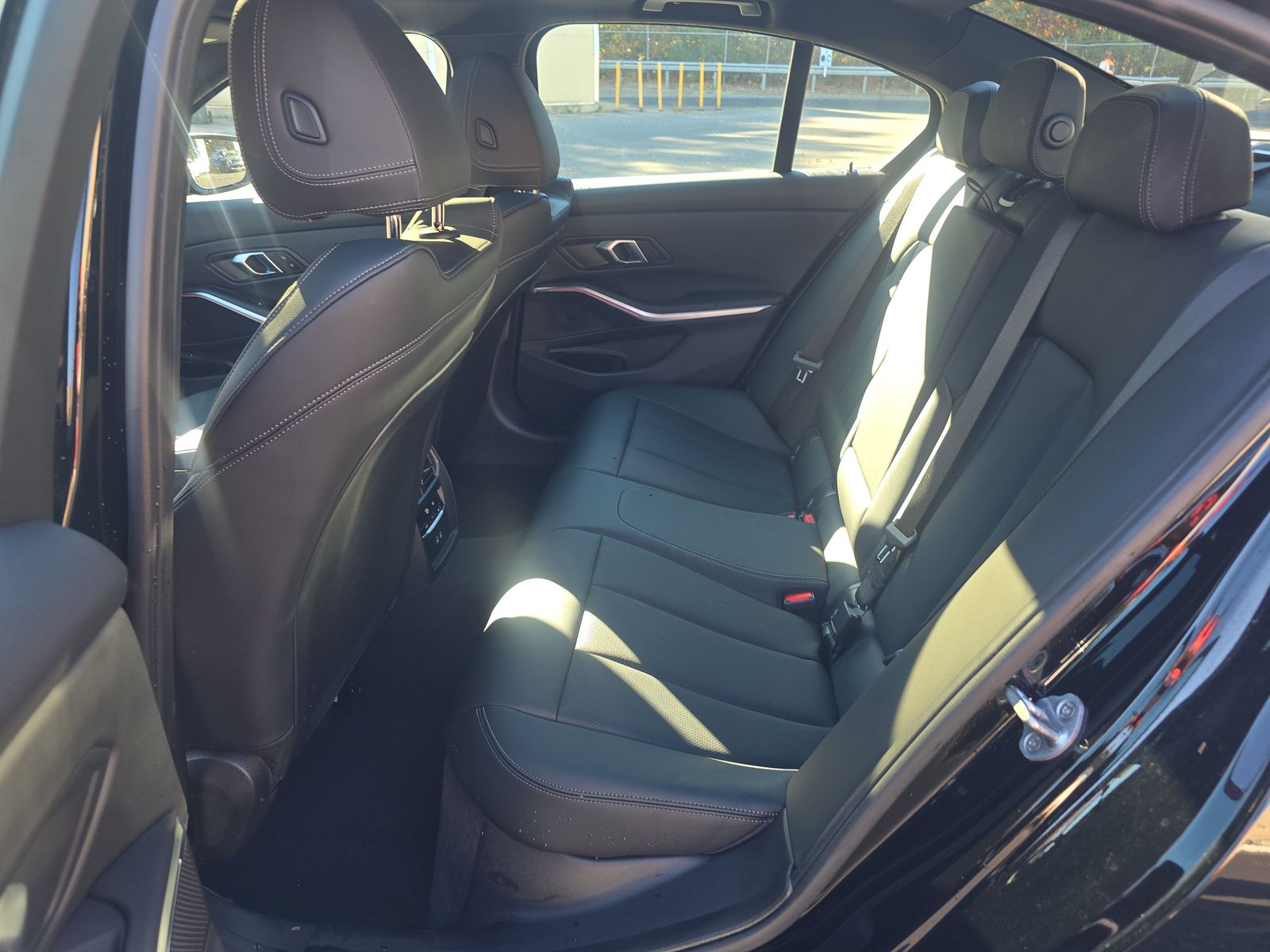 2025 BMW 3 Series 330i RWD