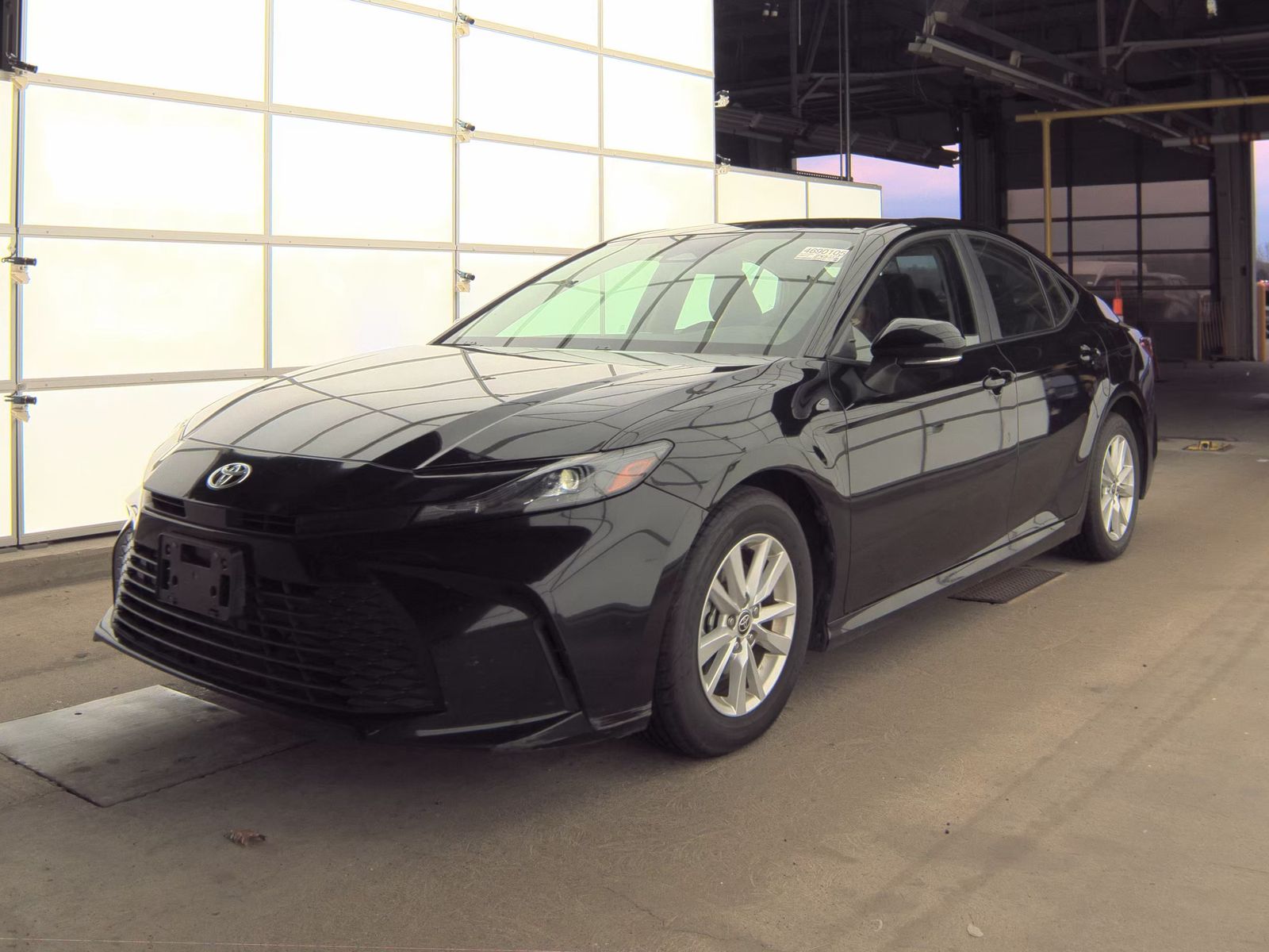 2025 Toyota Camry LE FWD