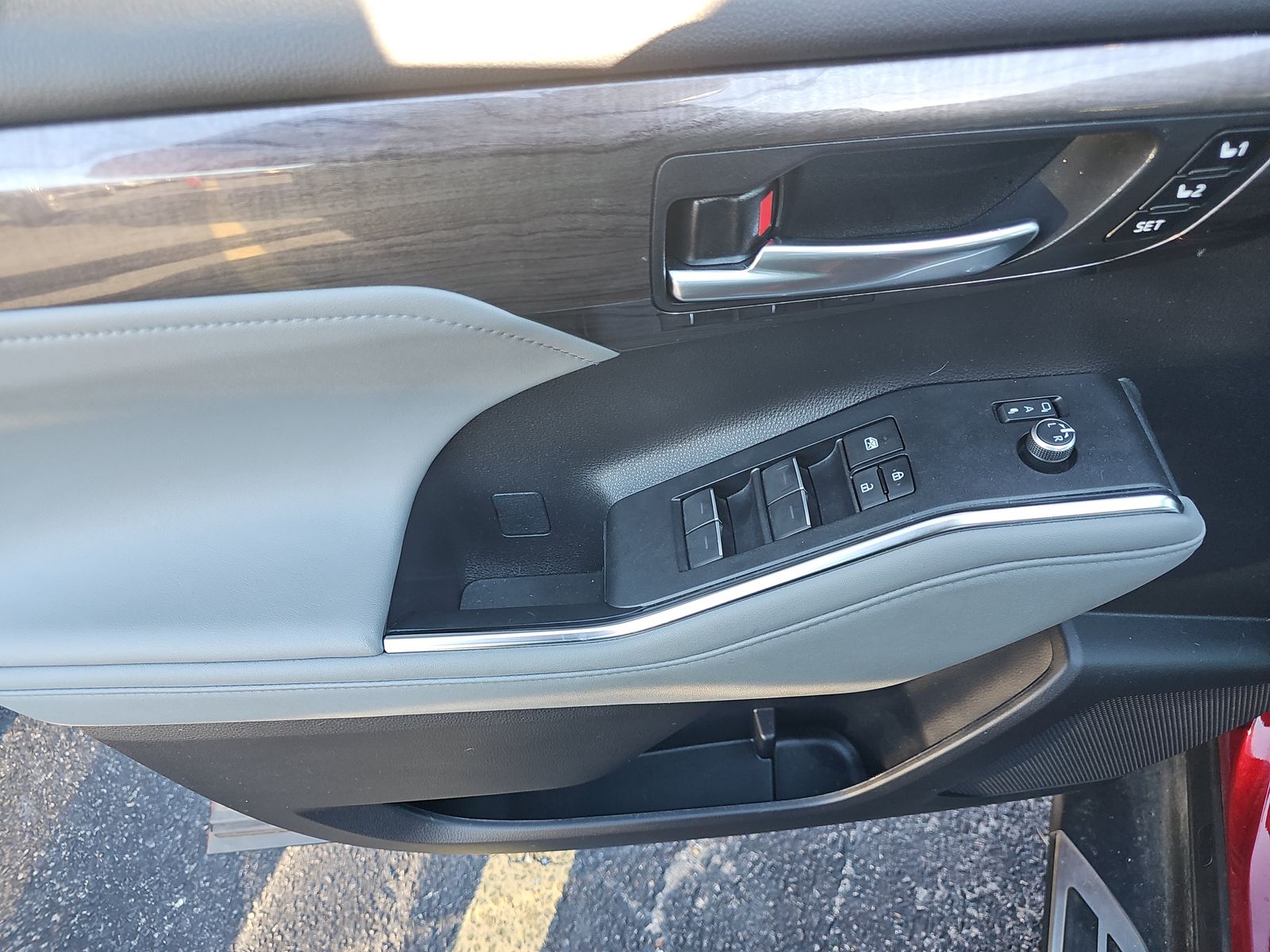 2023 Toyota Highlander Platinum FWD