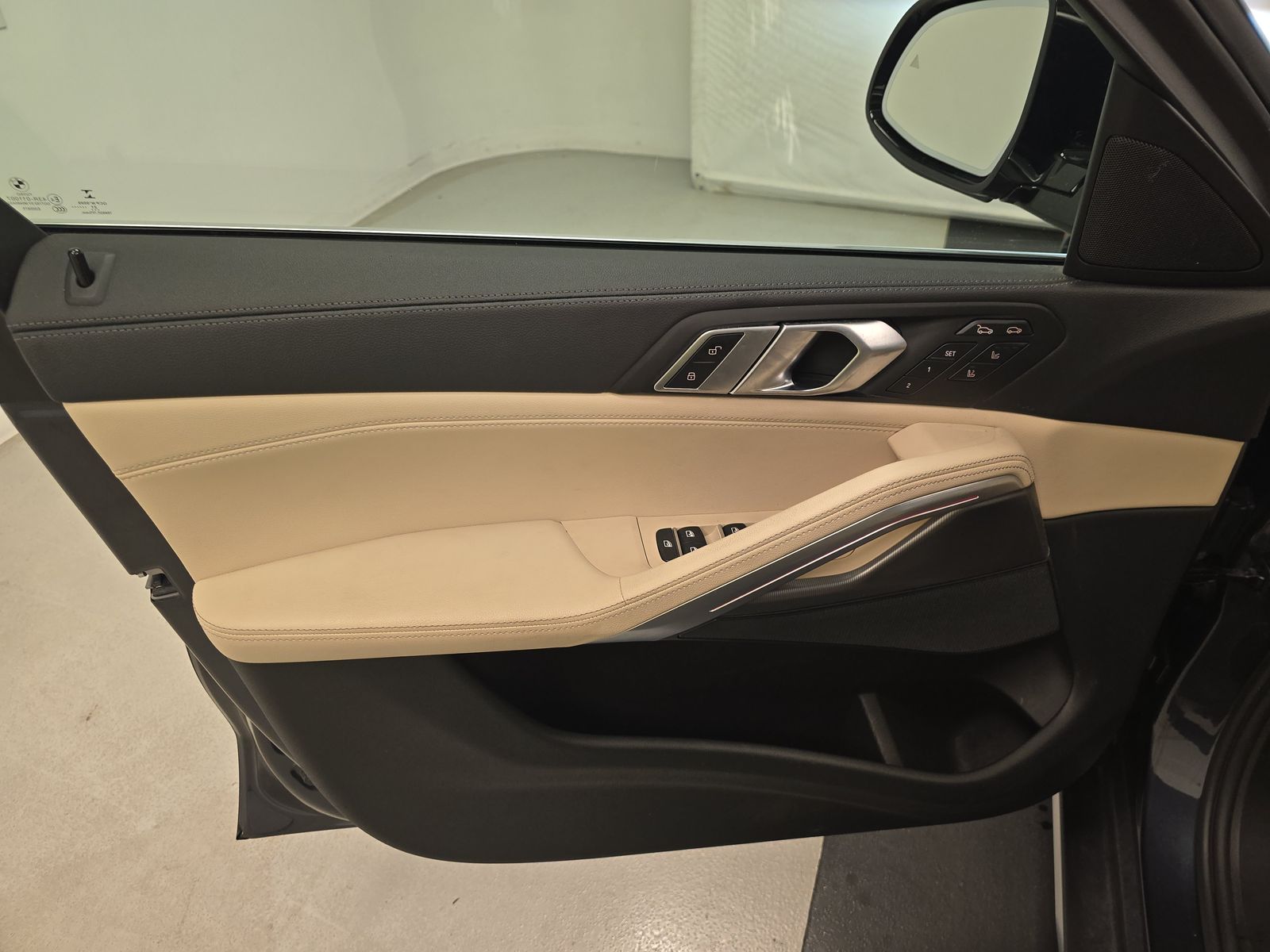 2022 BMW X6 xDrive40i AWD