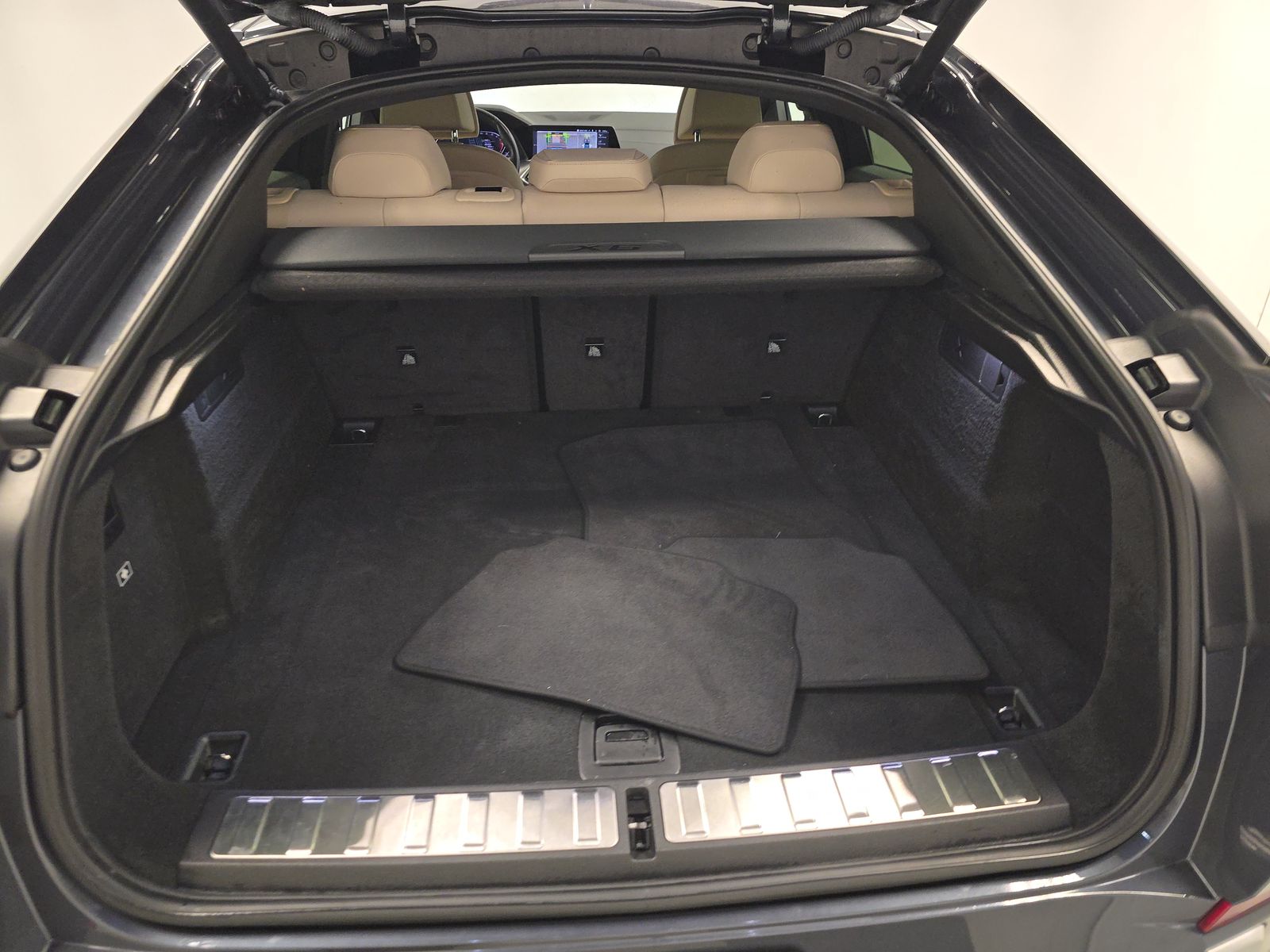 2022 BMW X6 xDrive40i AWD