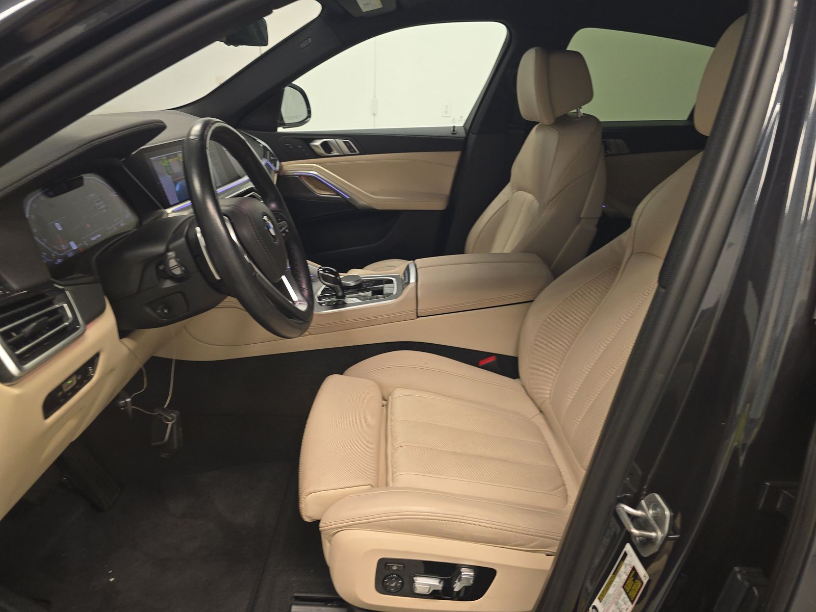 2022 BMW X6 xDrive40i AWD