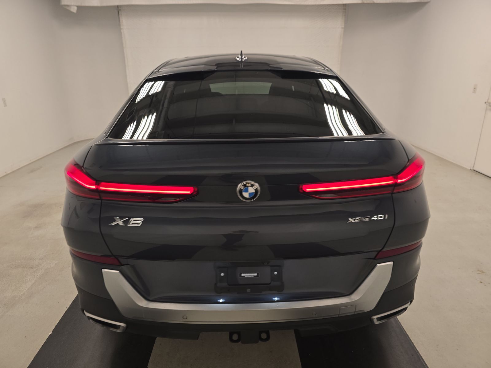 2022 BMW X6 xDrive40i AWD