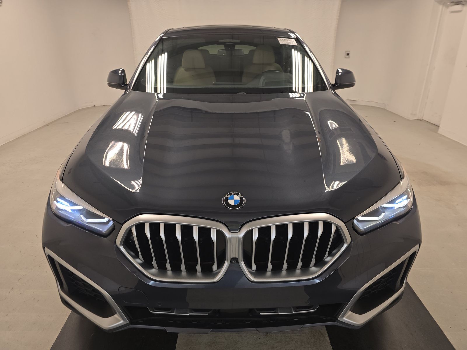 2022 BMW X6 xDrive40i AWD