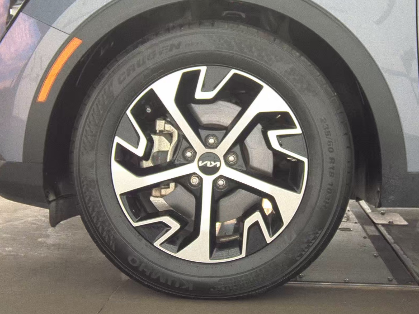 2023 Kia Sportage EX FWD