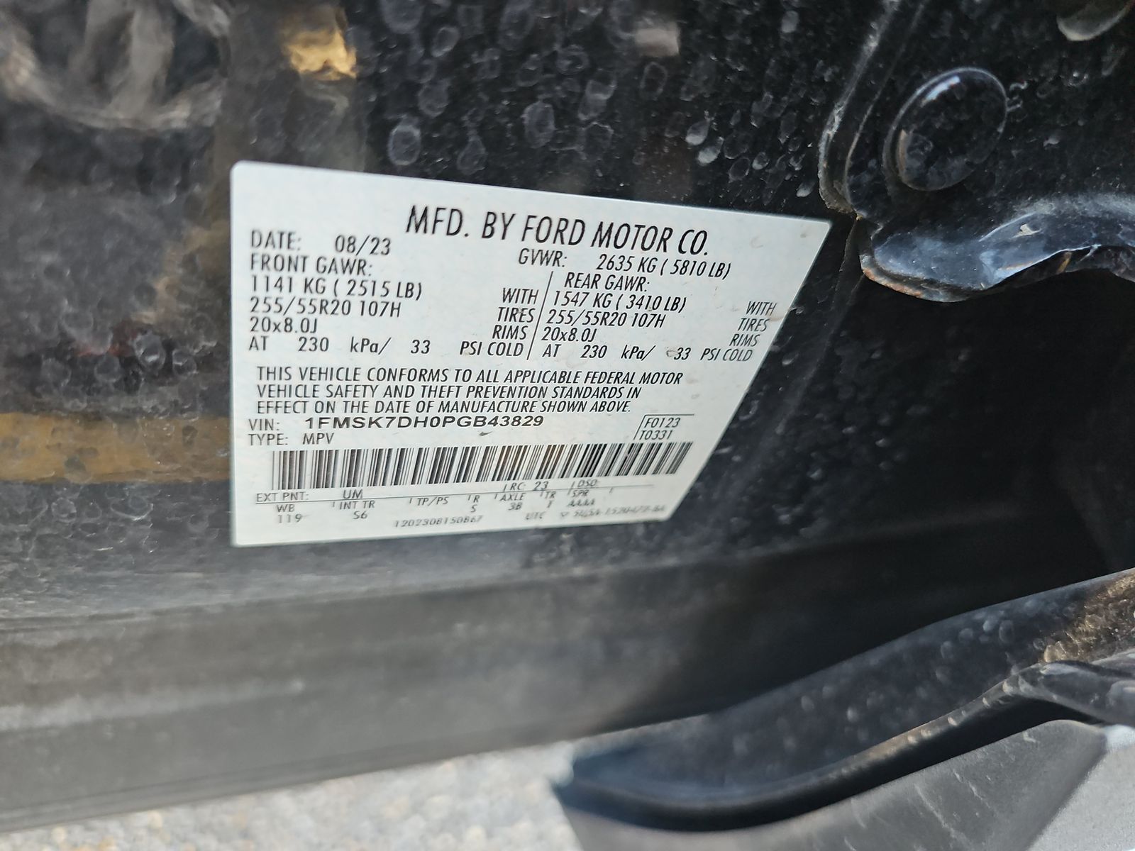 2023 Ford Explorer XLT RWD