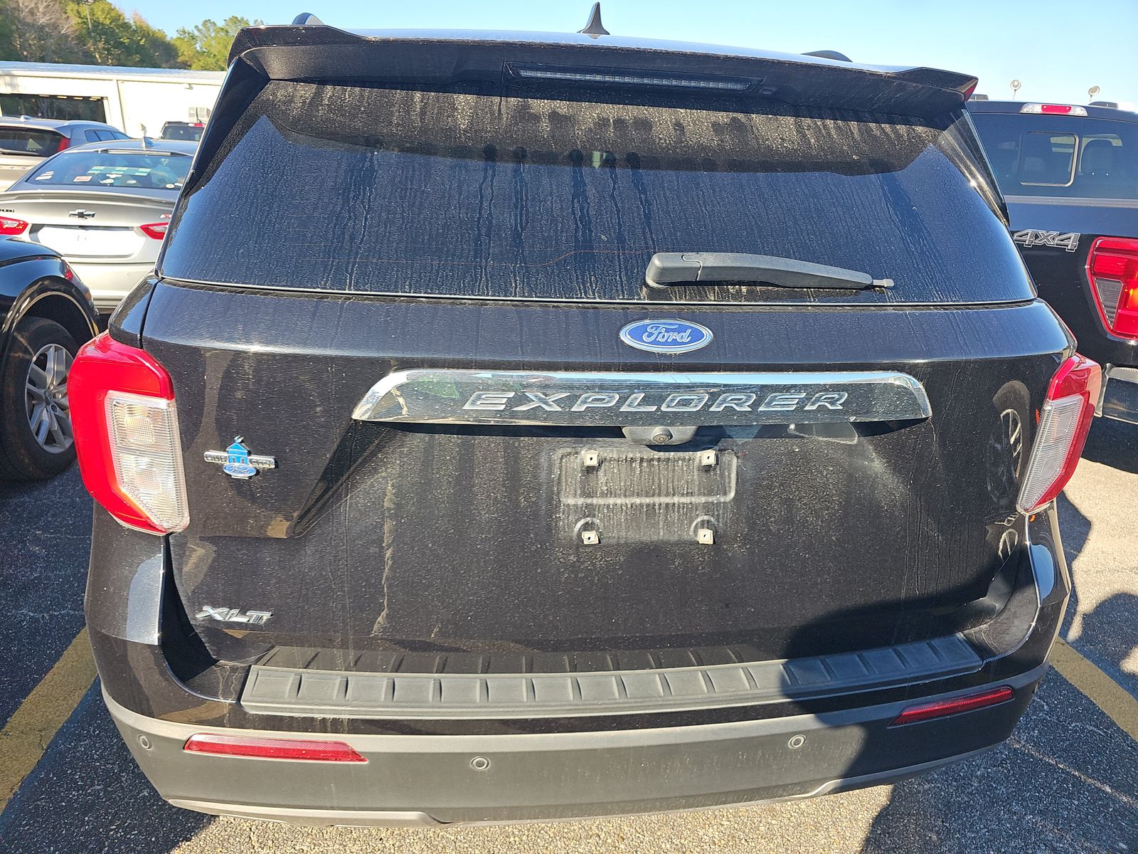 2023 Ford Explorer XLT RWD