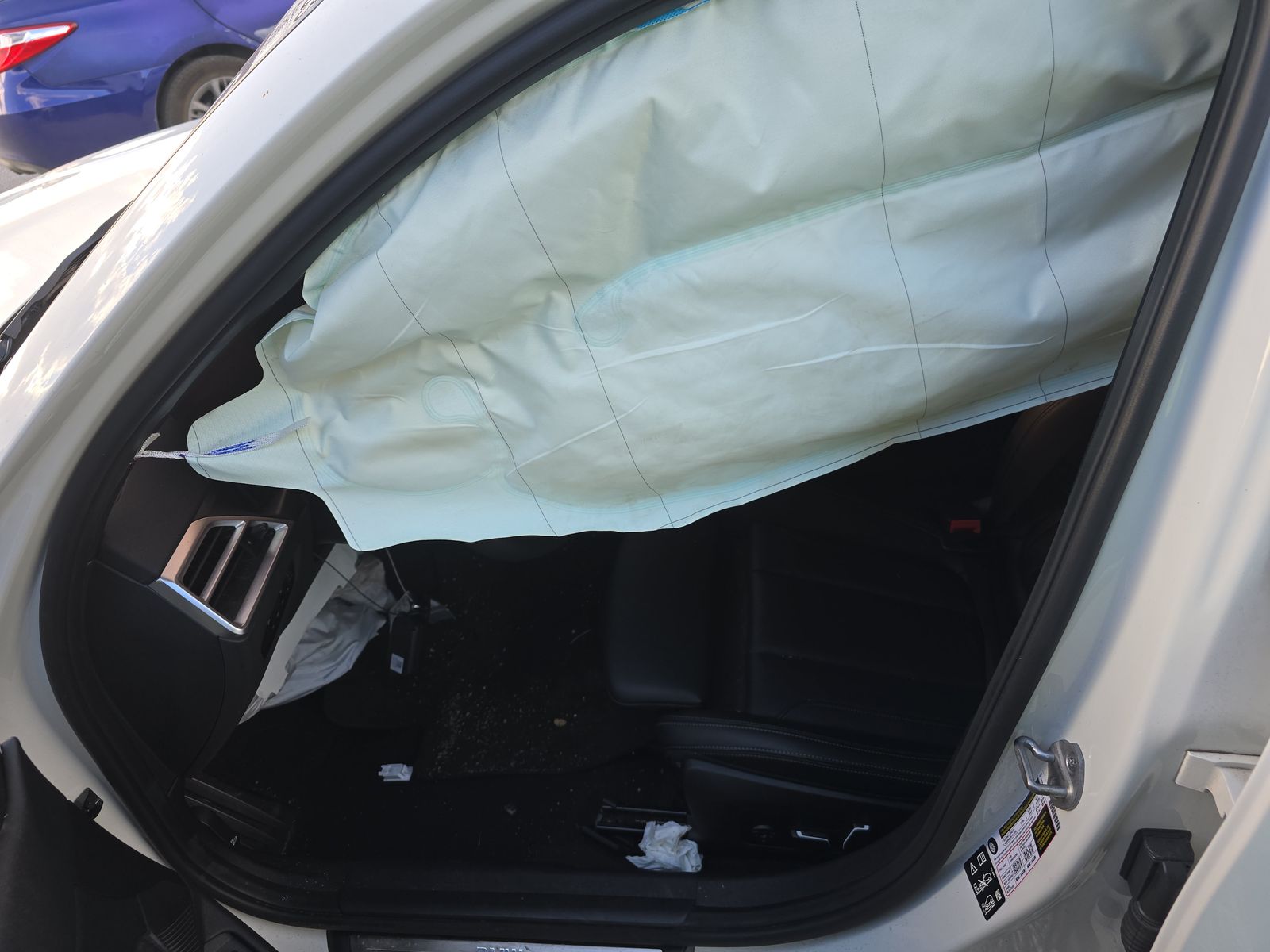 2025 BMW 3 Series 330i xDrive AWD