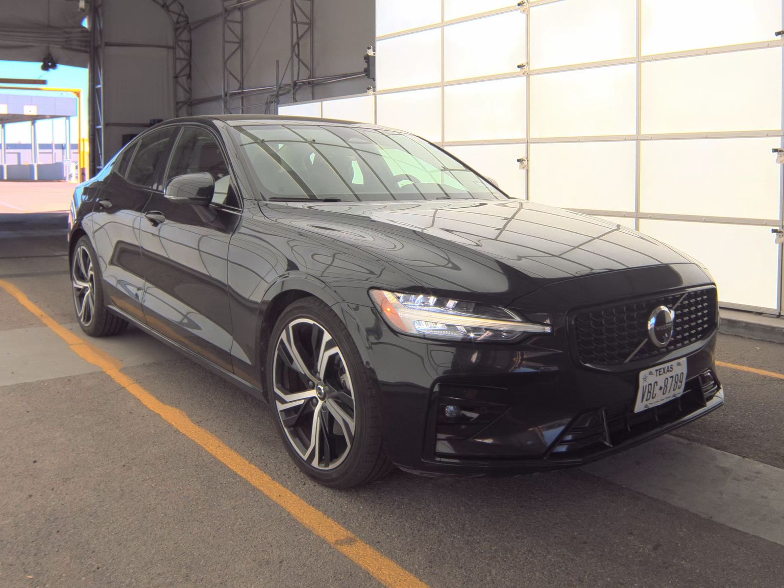 2024 Volvo S60 B5 Plus FWD