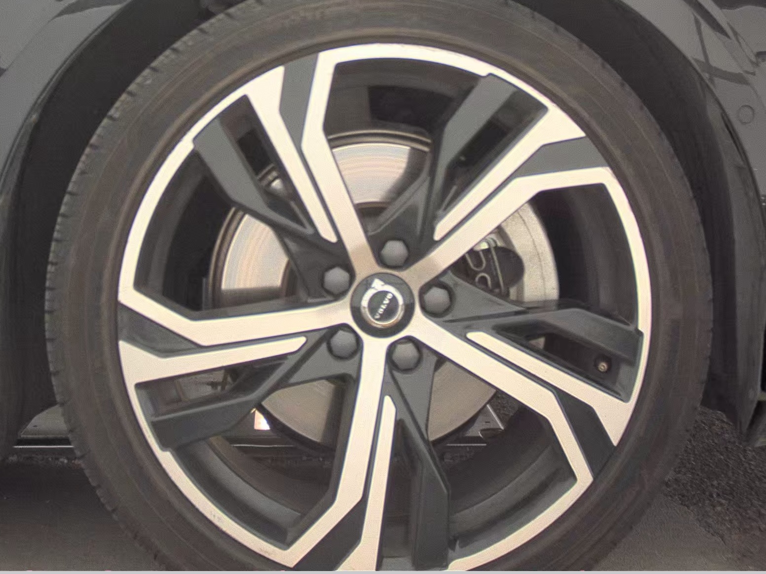 2024 Volvo S60 B5 Plus FWD