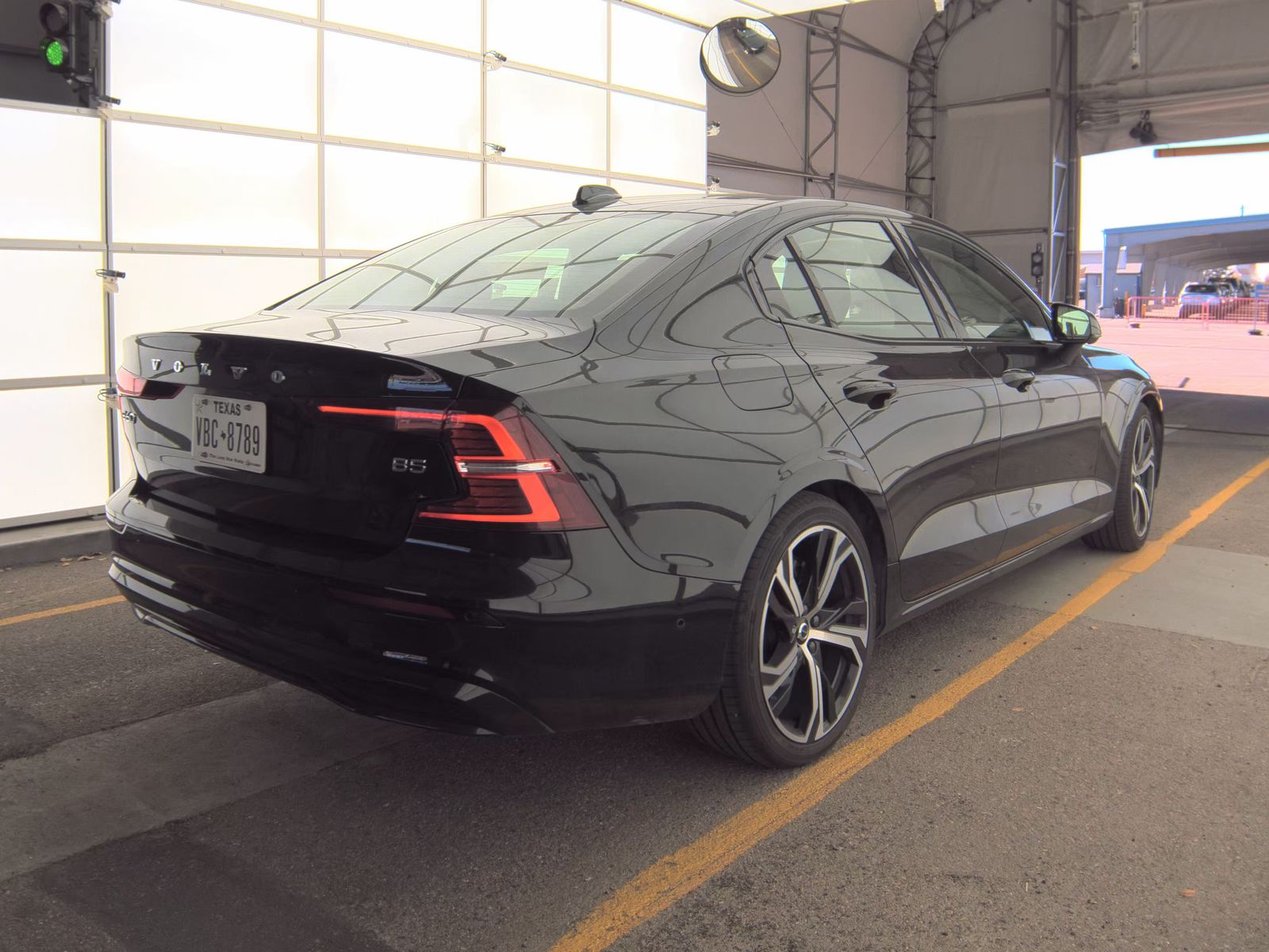 2024 Volvo S60 B5 Plus FWD