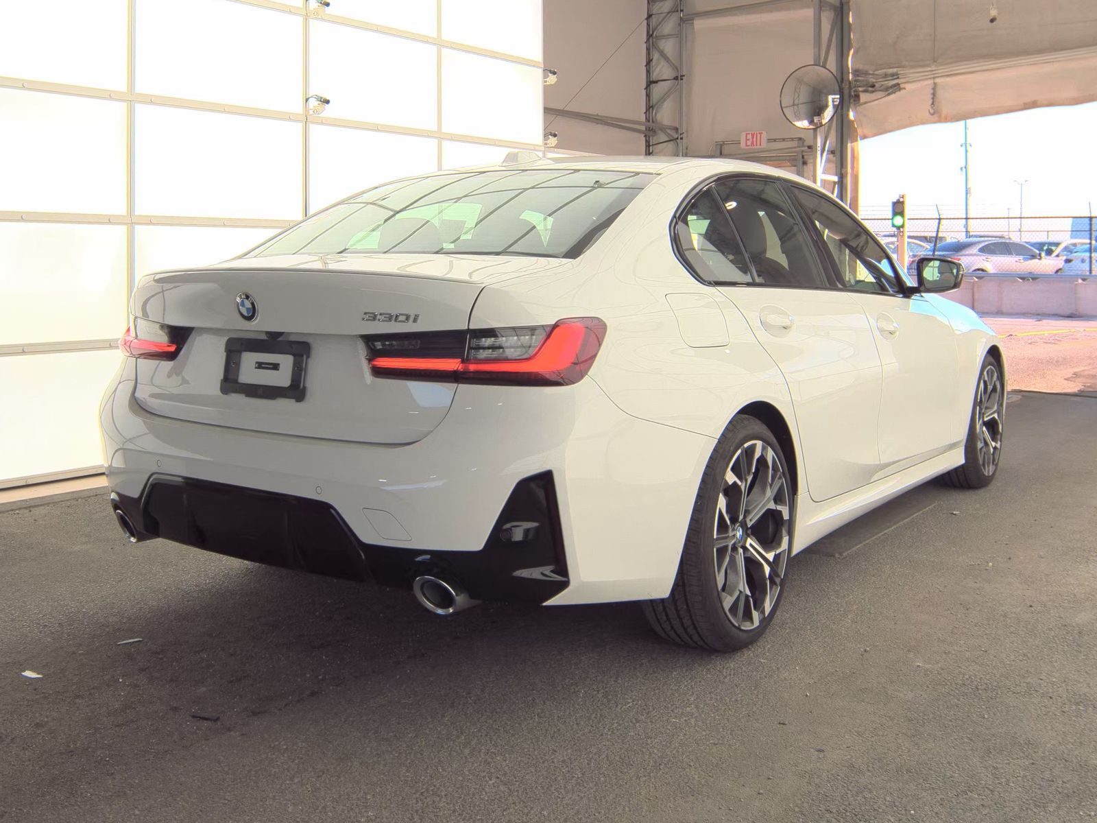 2025 BMW 3 Series 330i RWD