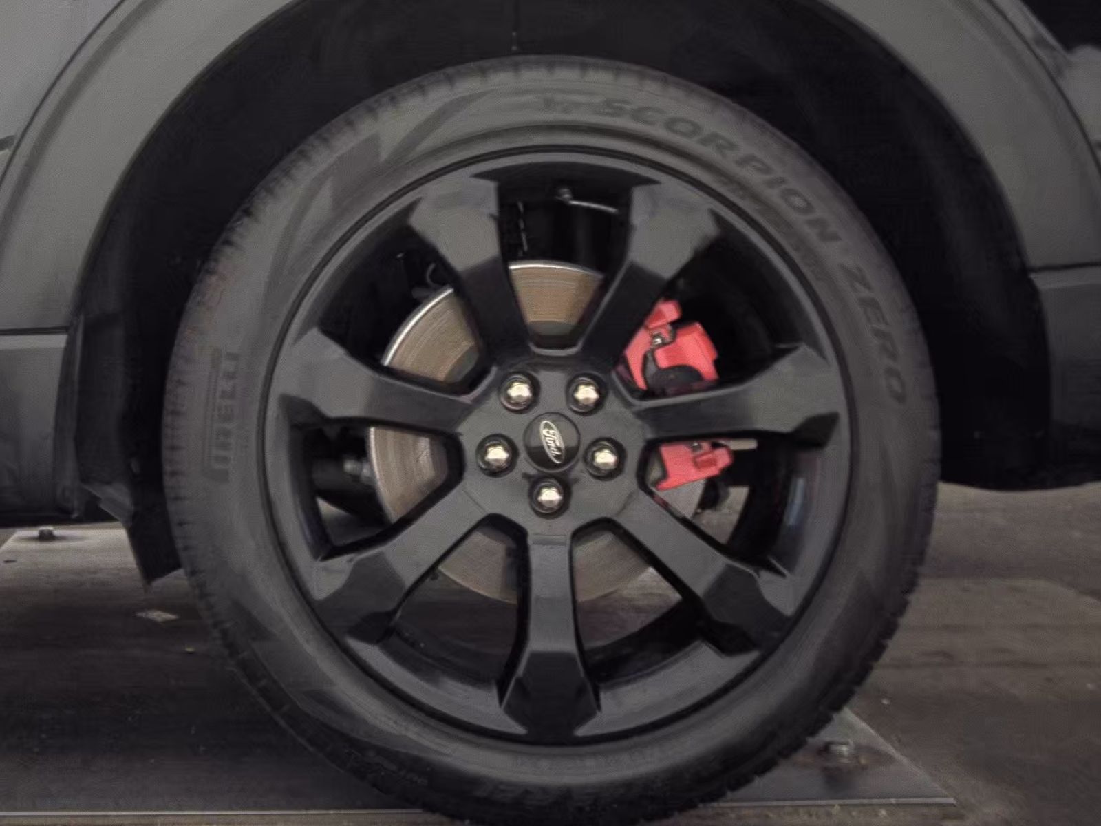 2023 Ford Explorer ST AWD