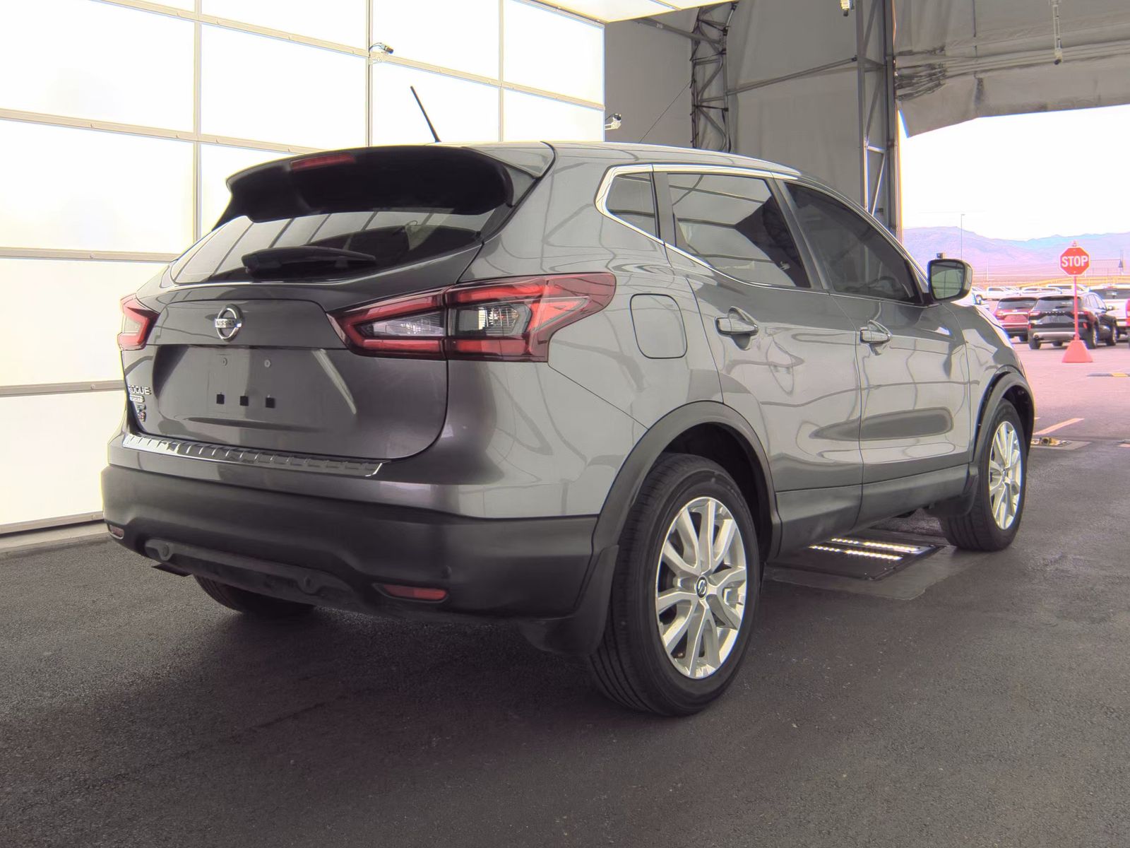 2020 Nissan Rogue Sport S FWD