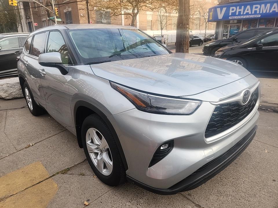 2022 Toyota Highlander LE AWD