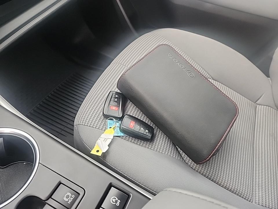 2022 Toyota Highlander LE AWD