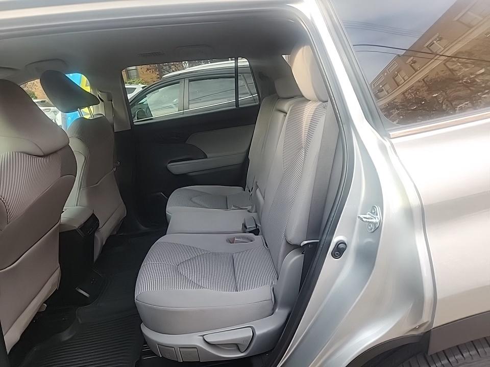 2022 Toyota Highlander LE AWD