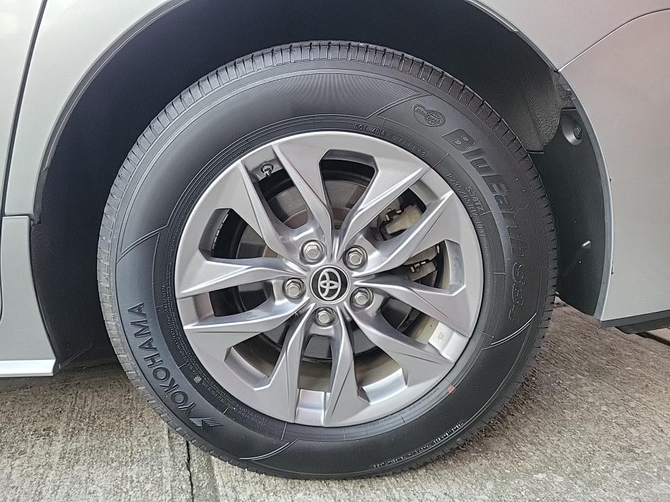 2024 Toyota Sienna XLE FWD