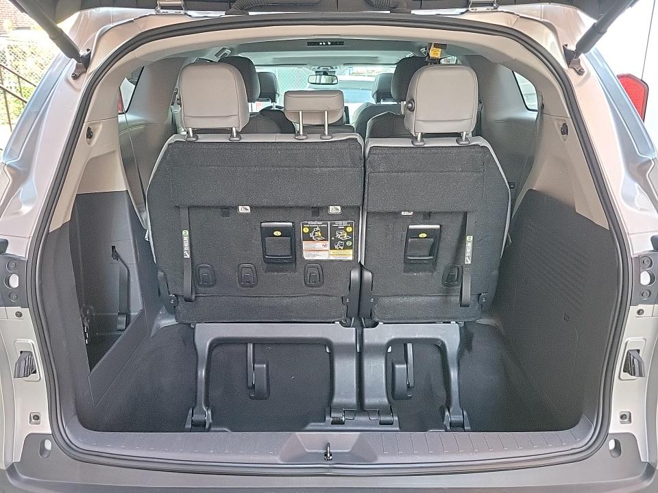 2024 Toyota Sienna XLE FWD